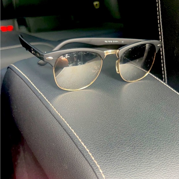 NEW RAY BANS!!!! WORN ONCE - Picture 1 of 6
